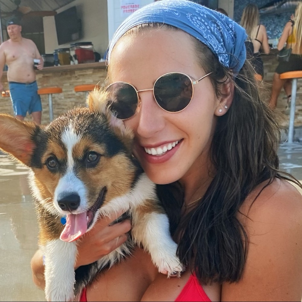 Meet your Posher, Alexandra